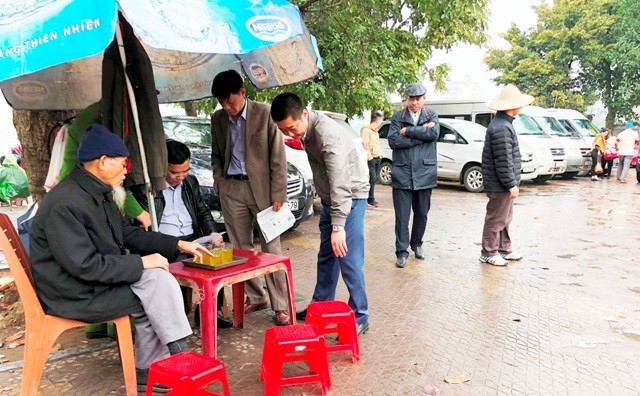 Truy thu gần 50 triệu đồng đối với bãi xe 'chặt chém' ở Phủ Tây Hồ - ảnh 9
