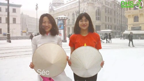 Du học sinh Việt ở 20 quốc gia chúc Tết quê hương - ảnh 1