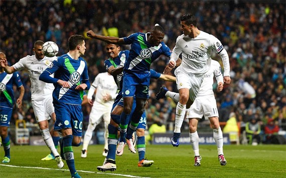 Ronaldo lập hat-trick, Real ngược dòng vào bán kết - ảnh 1