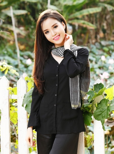 Hoa khôi Sinh viên Cần Thơ “hóa” nữ thanh niên xung phong duyên dáng - ảnh 1