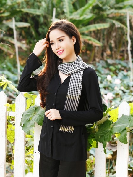 Hoa khôi Sinh viên Cần Thơ “hóa” nữ thanh niên xung phong duyên dáng - ảnh 3