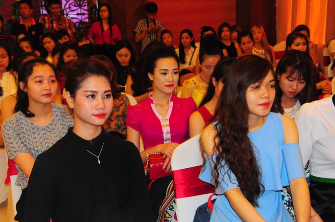 Nghệ An: Hơn 70 thí sinh dự thi “Người đẹp phố biển 2016” - ảnh 3
