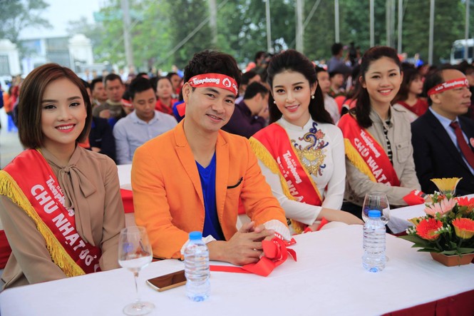 Chủ Nhật Đỏ 2017, Báo Tiền Phong - ảnh 42