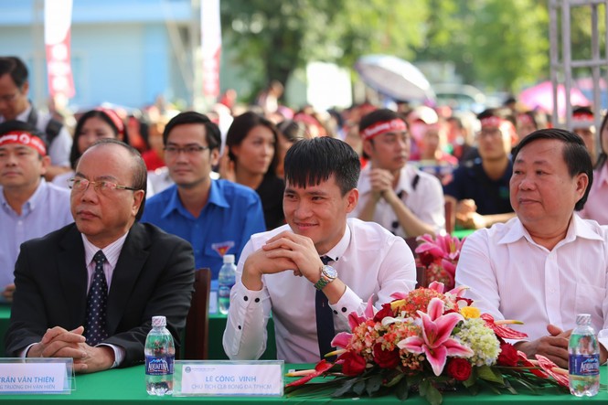 Chủ Nhật Đỏ 2017, Báo Tiền Phong - ảnh 36
