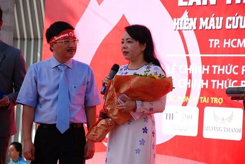 Chủ Nhật Đỏ 2017, Báo Tiền Phong - ảnh 59