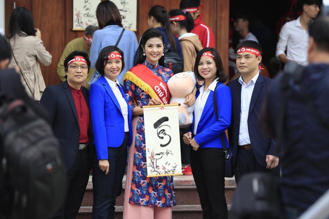 Chủ Nhật Đỏ 2017, Báo Tiền Phong - ảnh 17