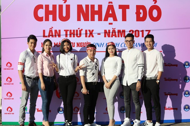 Chủ Nhật Đỏ 2017, Báo Tiền Phong - ảnh 88