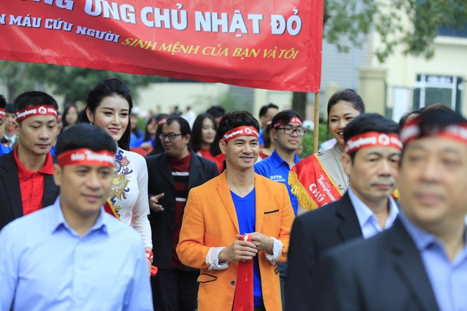 Chủ Nhật Đỏ 2017, Báo Tiền Phong - ảnh 78