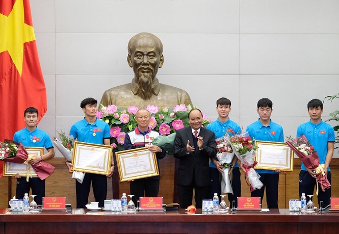 Thủ tướng: U23 Việt Nam tạo không khí yêu thương, lấn át mọi tiêu cực - ảnh 3