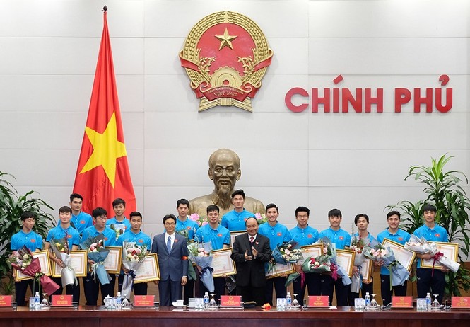 Thủ tướng: U23 Việt Nam tạo không khí yêu thương, lấn át mọi tiêu cực - ảnh 2