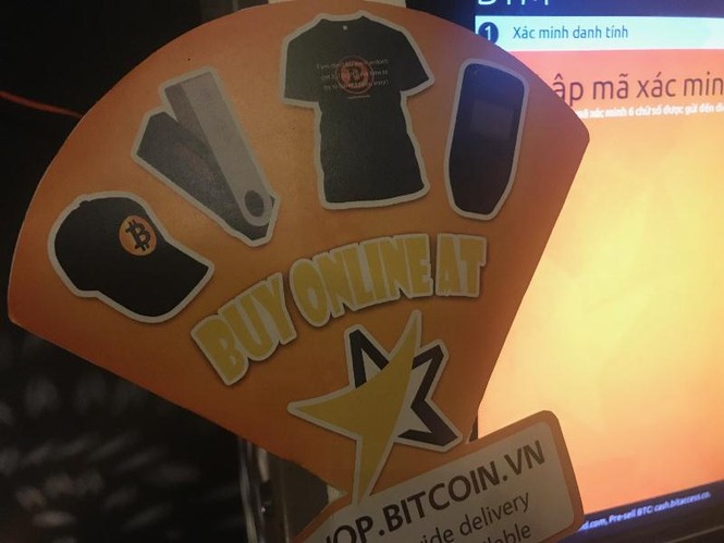Cận cảnh giao dịch Bitcoin bằng máy ATM ở TPHCM - ảnh 12