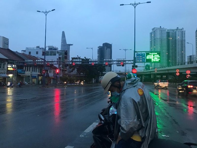 bão Tembin, chạy bão, TPHCM, mưa gió, chống bão, - ảnh 7