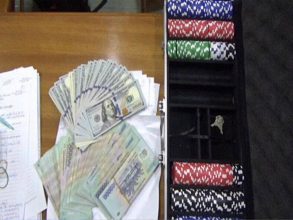 Thuê chung cư cao cấp lập ổ cờ bạc Poker