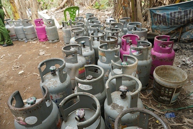 Chiết gas trái phép, qltt, quản lý thị trường, TPHCM, - ảnh 3