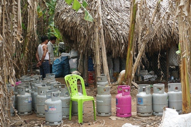 Chiết gas trái phép, qltt, quản lý thị trường, TPHCM, - ảnh 2