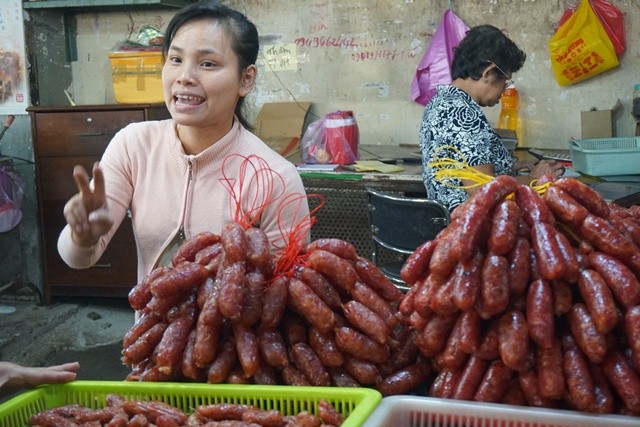 Chợ thủy hải sản khô lớn nhất Sài Gòn tất bật ngày cận Tết - ảnh 12