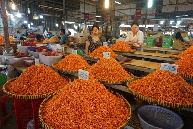 Chợ thủy hải sản khô lớn nhất Sài Gòn tất bật ngày cận Tết - ảnh 13