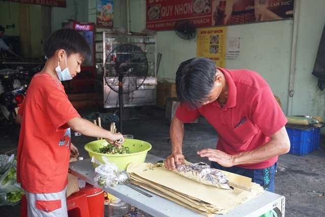 cá lóc nướng, ngày thần tài, TPHCM - ảnh 11