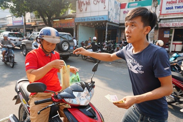 cá lóc nướng, ngày thần tài, TPHCM - ảnh 6