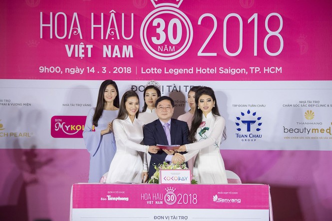 Dàn Hoa hậu, Á hậu duyên dáng với áo dài ở họp báo HHVN 2018 - ảnh 17