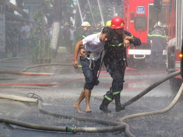 cháy chung cư, chung cư Carina Plaza, Nguyễn Thiện Nhân - ảnh 7