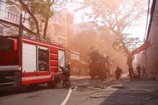 cháy chung cư, chung cư Carina Plaza, Nguyễn Thiện Nhân - ảnh 10