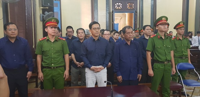 Bị cáo Trầm Bê lĩnh 4 năm tù - ảnh 1
