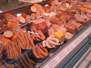 Những thực phẩm gây ung thư - ảnh 2