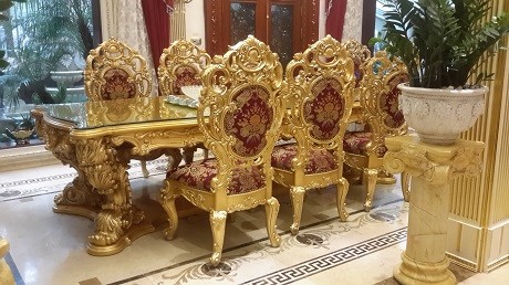 Những lâu đài nguy nga, phủ vàng của đại gia Hà Nội - ảnh 4