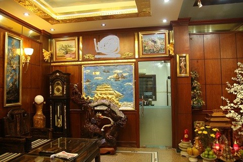 Những lâu đài nguy nga, phủ vàng của đại gia Hà Nội - ảnh 5