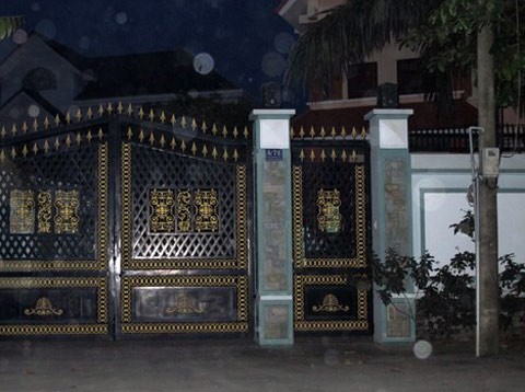 Đạo chích vào nhà, quan chức lộ vàng khối, tiền tỷ - ảnh 4