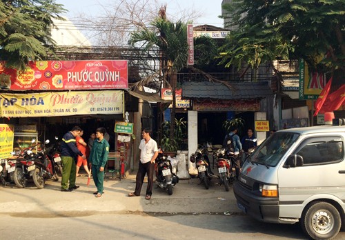 Thi thể cháy đen trong phòng trọ sau tiếng nổ - ảnh 1