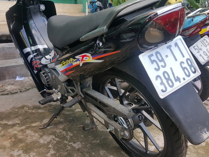 Dùng súng điện bắn nạn nhân để cướp xe máy - ảnh 1