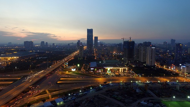 Đô thị Hà Nội sầm uất nhìn từ trên cao - ảnh 2