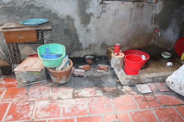 Khởi tố gã hàng xóm hiếp dâm, sát hại bé gái bỏ vào bao tải - ảnh 1