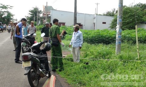 Phát hiện nam thanh niên tử vong bất thường bên đường - ảnh 1