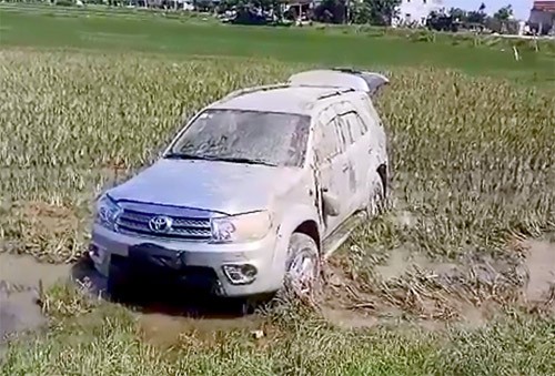 Giám đốc lao thẳng xe Fortuner vào CSGT từng bị truy nã - ảnh 3