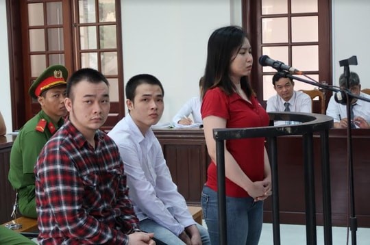 Tâm sự đau đớn của nữ sinh bị tạt axit giữa đường - ảnh 1
