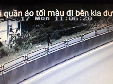 Tin sốc vụ tài xế taxi mất tích để lại xe có nhiều vết máu - ảnh 1