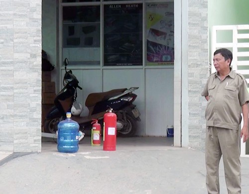 Hỗn chiến kinh hoàng bằng gậy và dao, 3 người trọng thương - ảnh 1