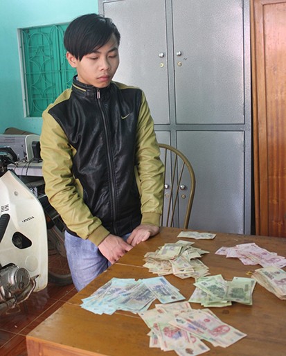 Đi chơi Tết, nhà bị trộm đột nhập phá két sắt - ảnh 1