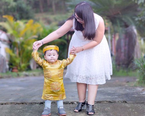 Cô giáo Quảng Ngãi đánh cược tính mạng để sinh con hộ chị gái - ảnh 1