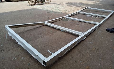 Đốt xăng khiến bình gas phát nổ kinh hoàng, một người bỏng nặng - ảnh 1