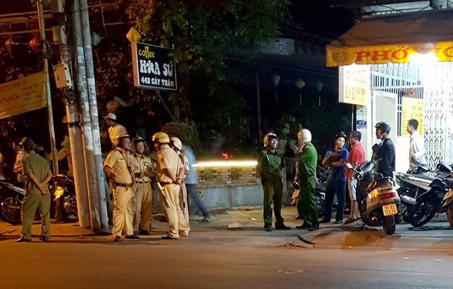Nam thanh niên bị đâm chết khi mời bia trong phòng trà - ảnh 1