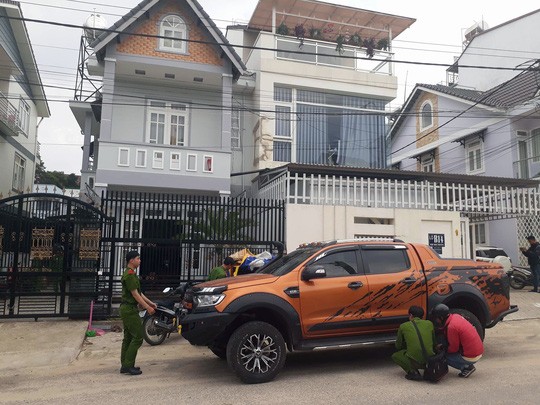 Phát hiện 'kho vũ khí' cạnh nhà 2 nạn nhân vụ nổ súng tại Đà Lạt - ảnh 2
