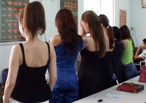 Nhóm hoa khôi môi giới bán dâm nghìn USD cho đại gia sắp hầu tòa - ảnh 1
