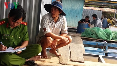Nhiều vết máu trên con đò của người phụ nữ mất tích bí ẩn - ảnh 2