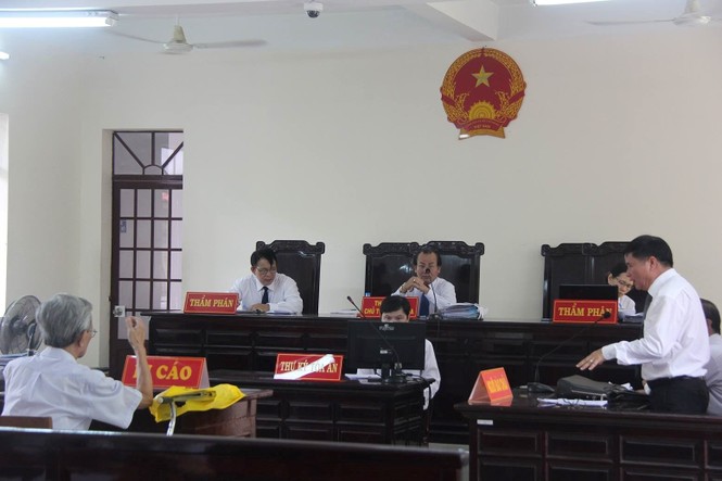 Báo cáo khẩn vụ cụ ông dâm ô nhiều trẻ nhỏ được hưởng án treo - ảnh 1