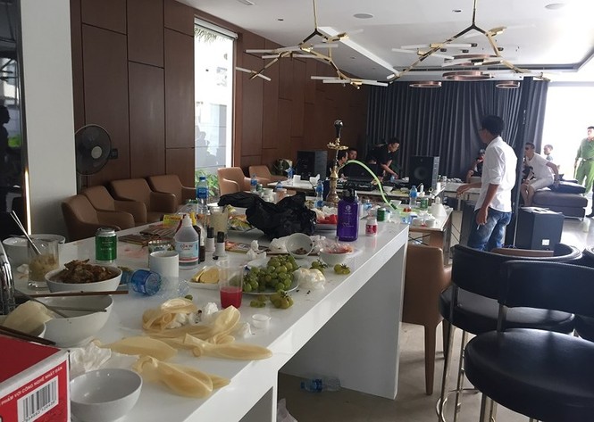 Dân chơi thuê biệt thự thác loạn suốt đêm - ảnh 1