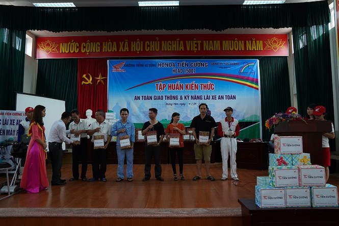 HEAD Tiến Cường: Tập huấn kiến thức ATGT&Kỹ năng lái xe an toàn - ảnh 13